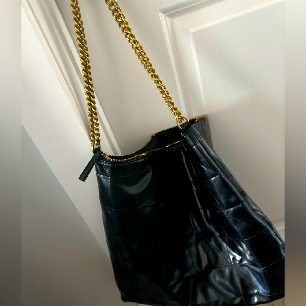 Sling bag